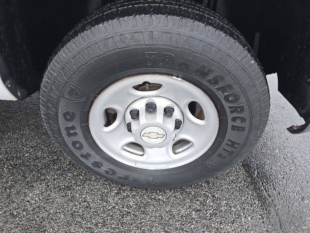 Used 2008 Chevrolet Silverado 2500 W/T image 33