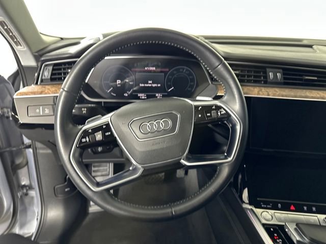 Used 2019 Audi e-tron Prestige w/ Prestige Package image 14