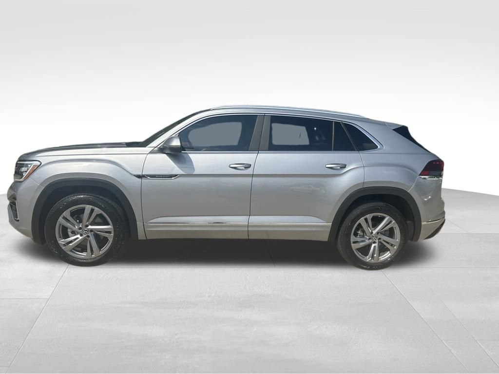 Certified 2024 Volkswagen Atlas Cross Sport SEL R-Line image 2