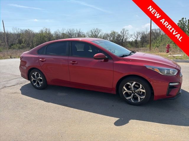 Used 2019 Kia Forte LXS image 2