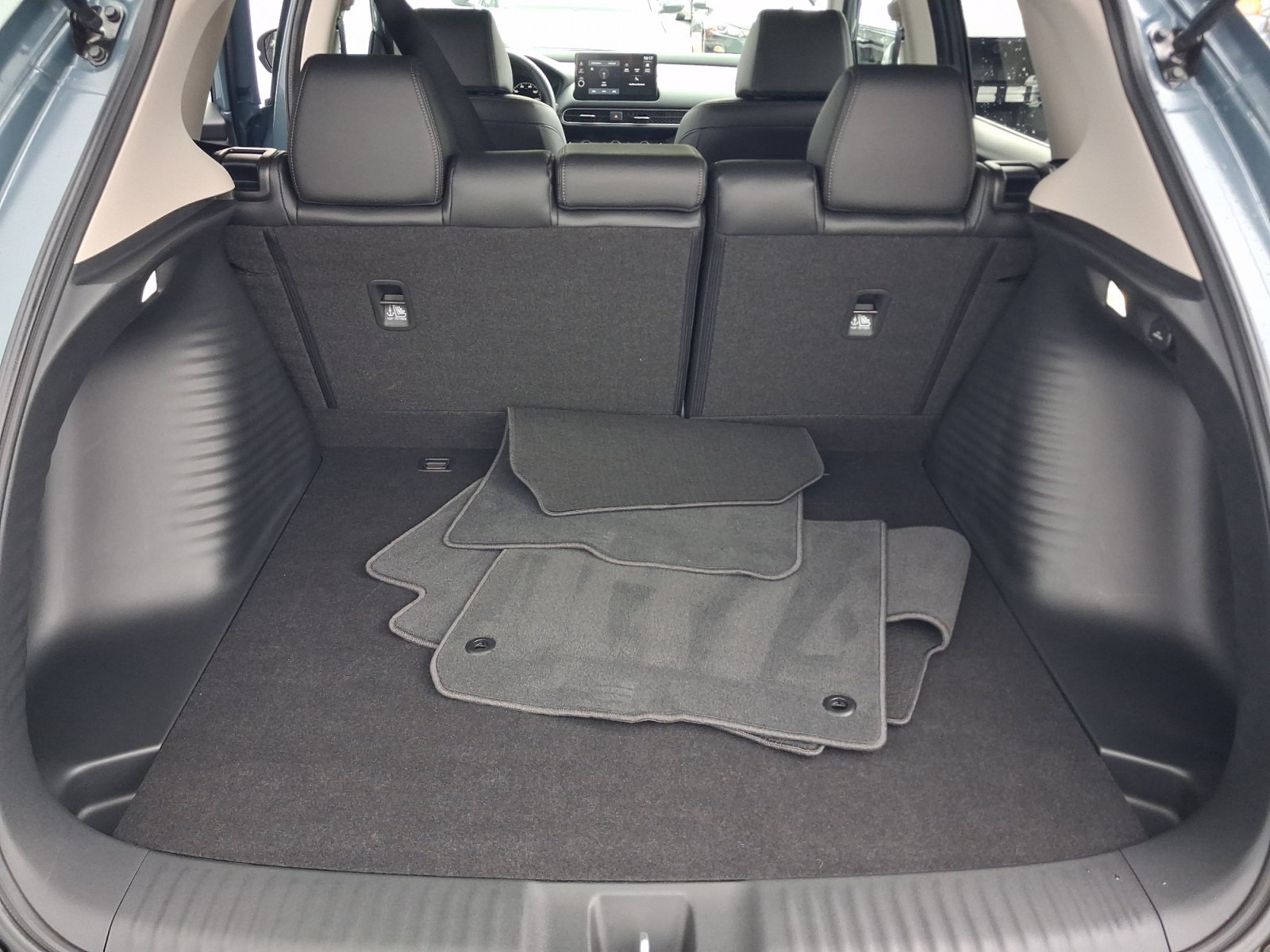 Used 2027 Honda HR-V EX-L image 25