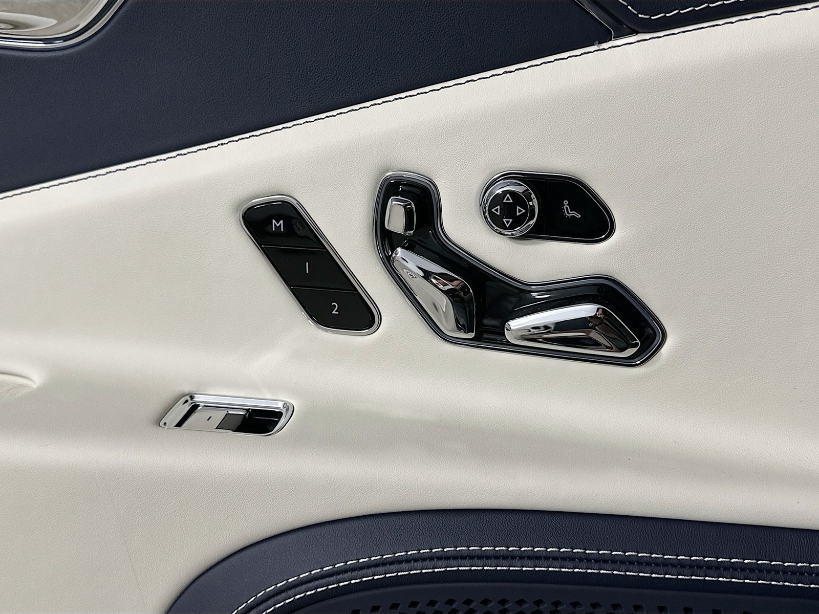 New 2026 Bentley Flying Spur V8 AWD/4WD image 67