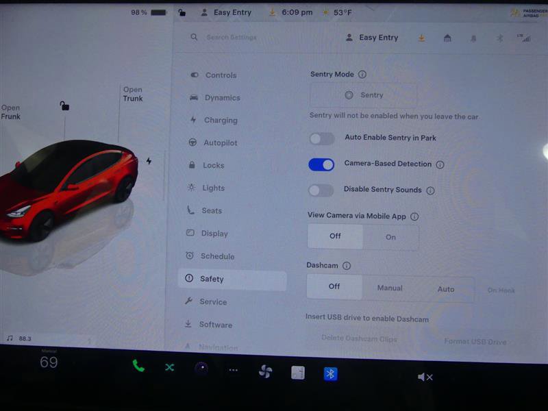 Used 2023 Tesla Model 3 Standard Range image 14