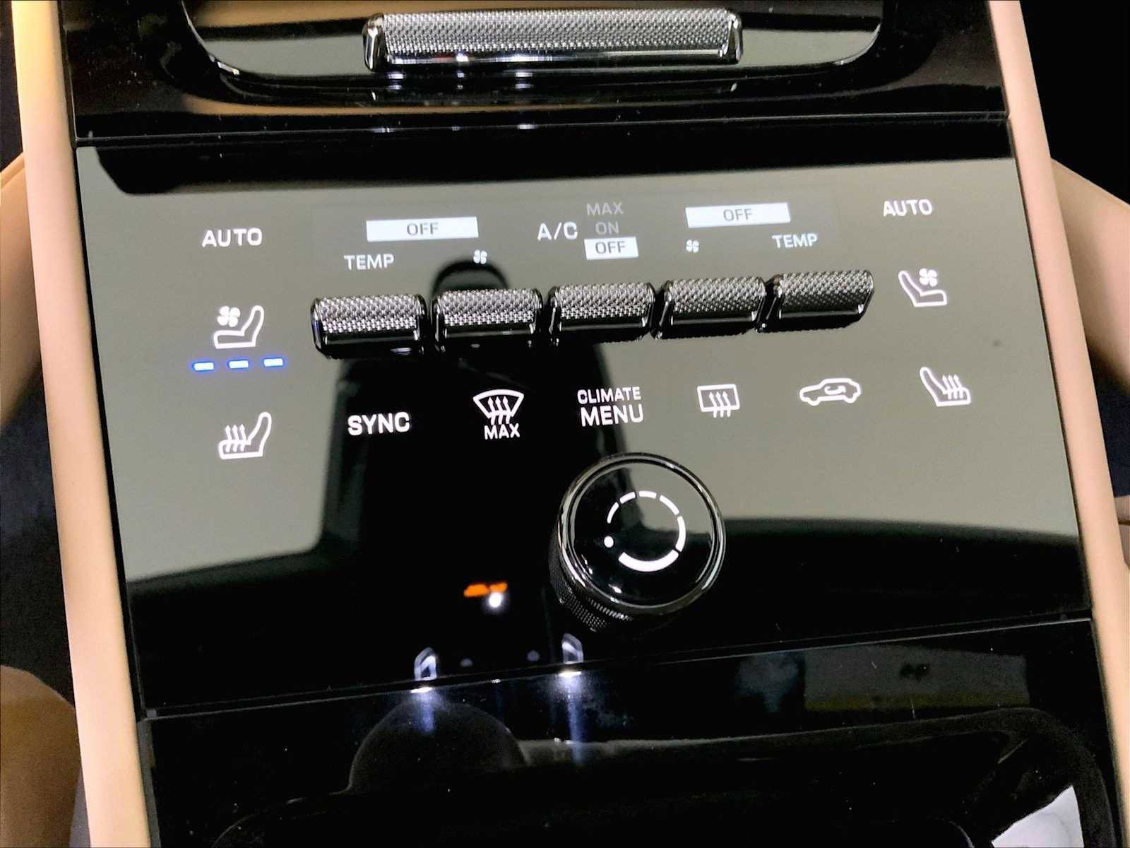 New 2026 Porsche Cayenne Coupe image 25