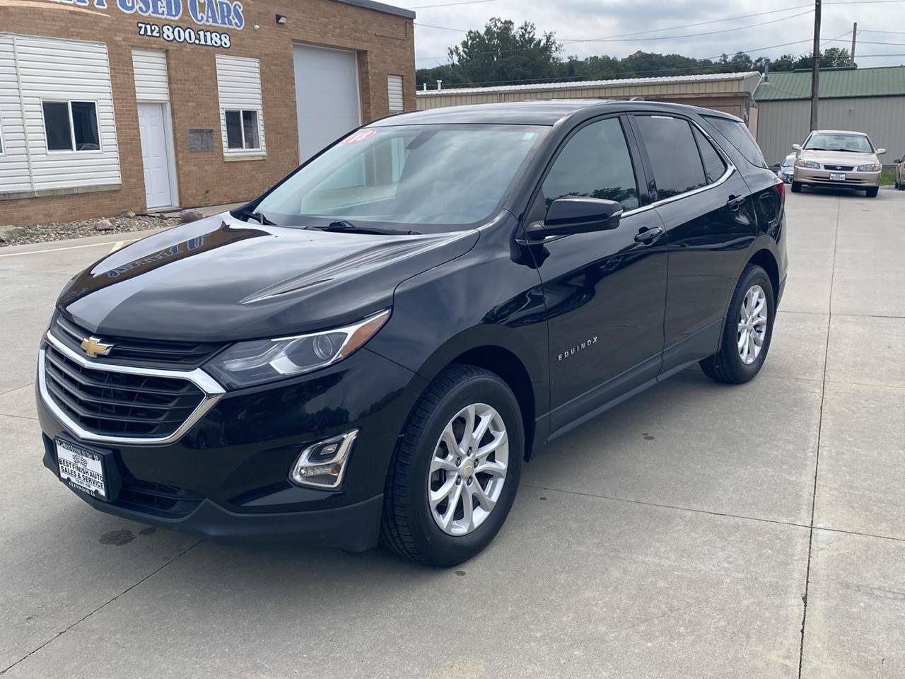 Used 2018 Chevrolet Equinox LT AWD/4WD image 2
