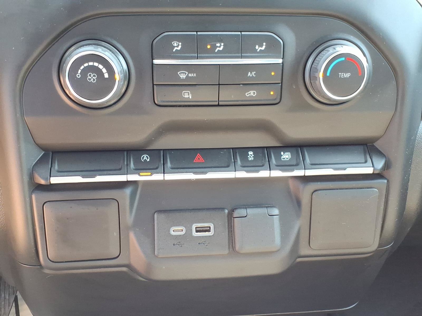 Used 2019 Chevrolet Silverado 1500 LT AWD/4WD image 18