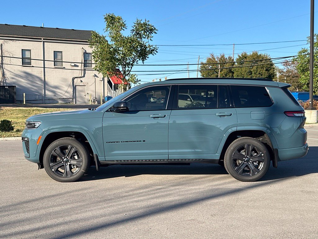 New 2027 Jeep Grand Cherokee L Limited AWD/4WD image 4