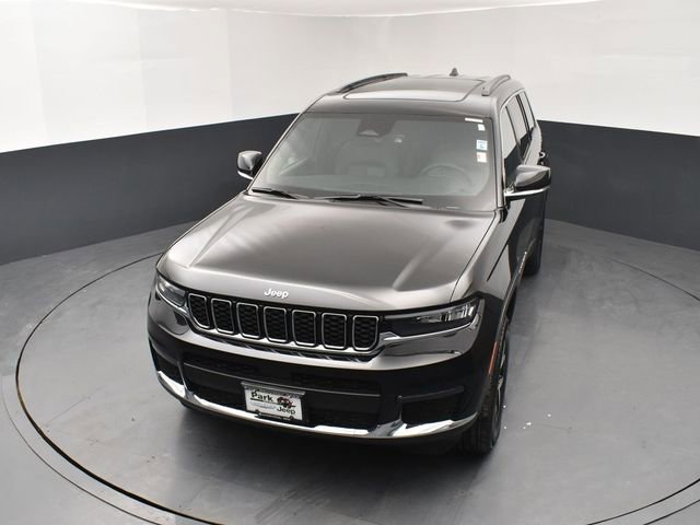 Used 2025 Jeep Grand Cherokee L Limited image 14