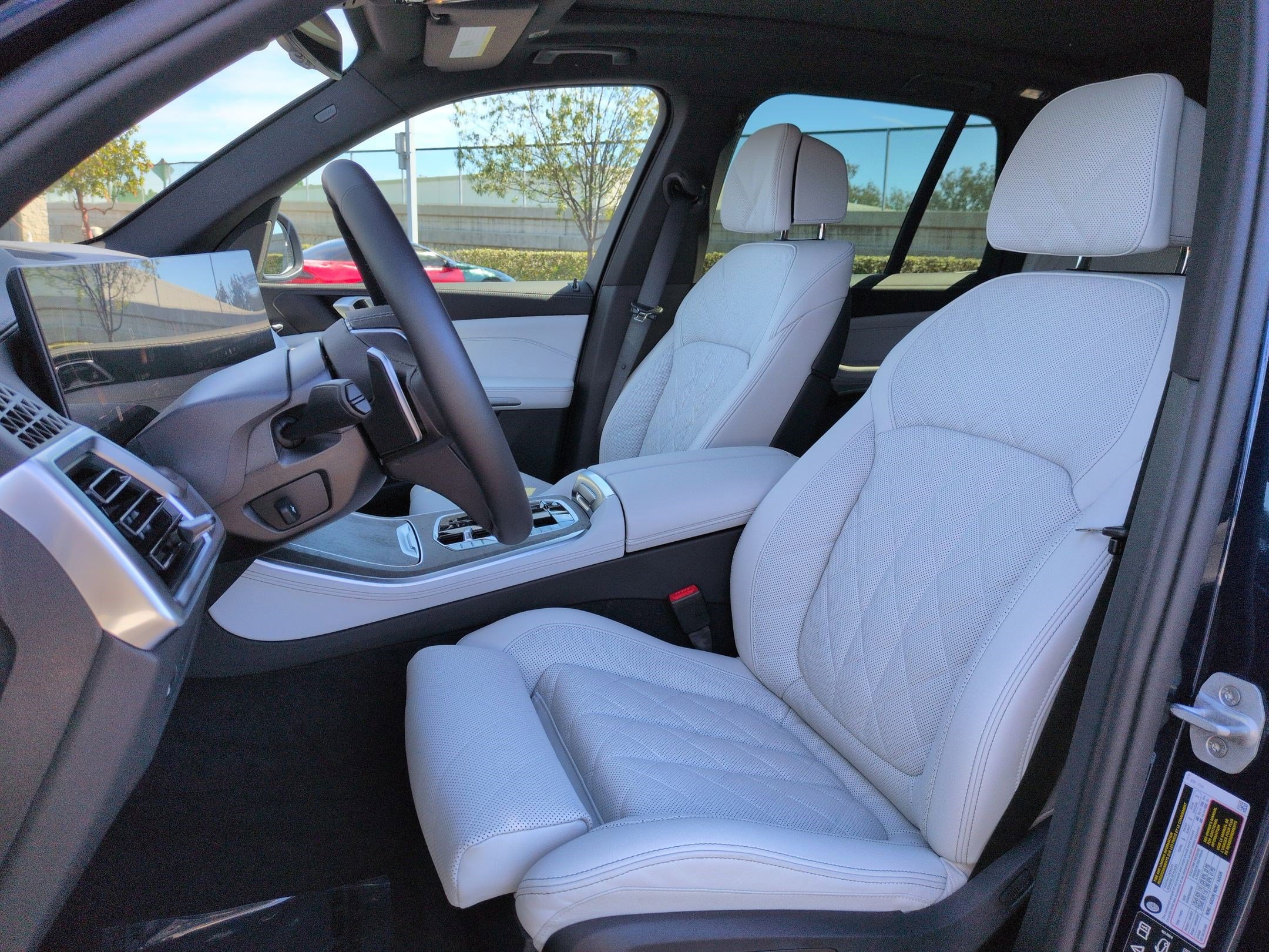 Used 2026 BMW X5 xDrive40i w/ Premium Package image 16