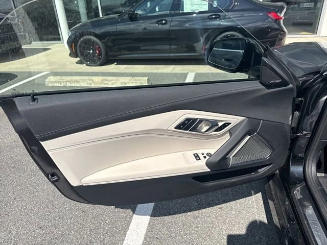 Used 2022 BMW Z4 M40i w/ Premium Package image 18