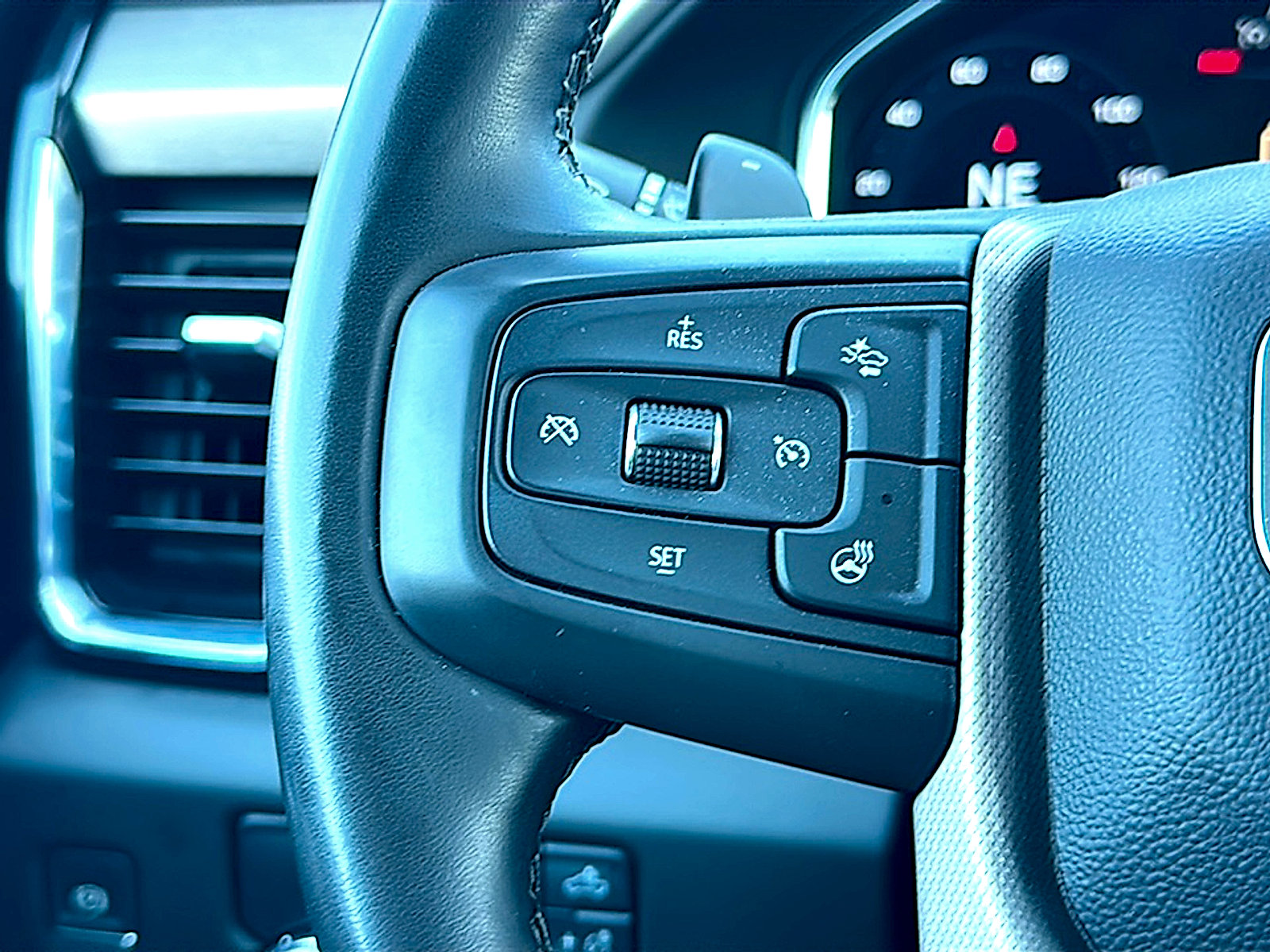 Used 2024 GMC Sierra 1500 Denali w/ Technology Package image 28