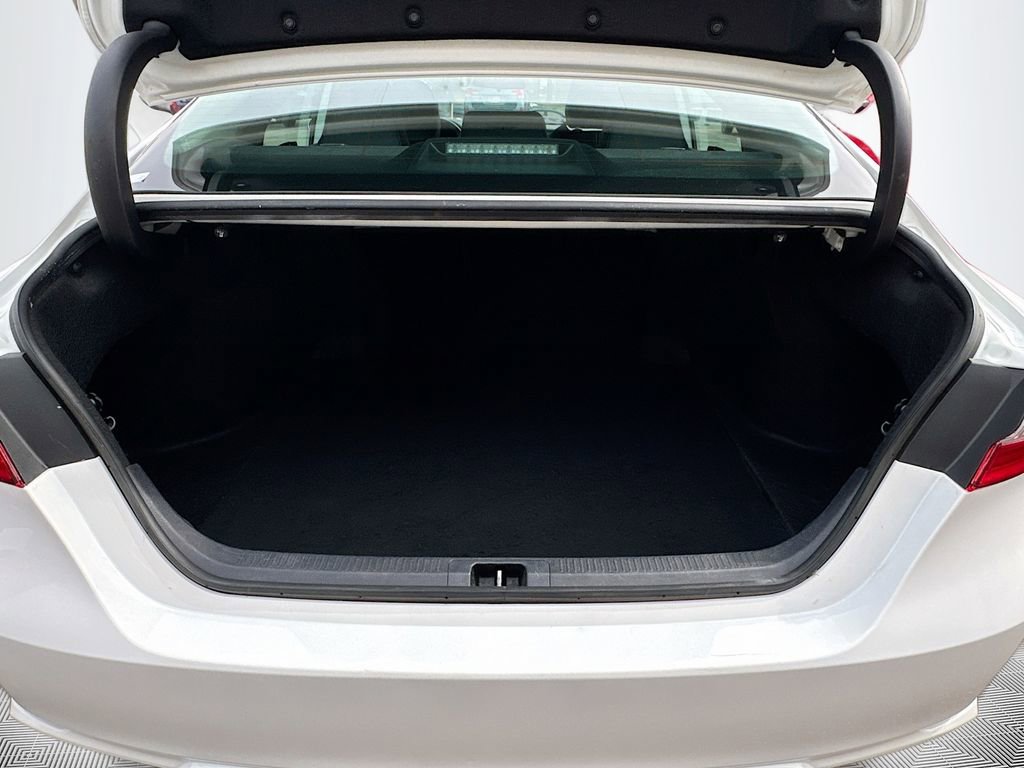 Used 2024 Toyota Camry SE image 21