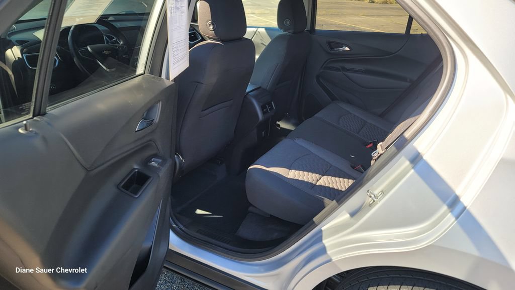 Used 2018 Chevrolet Equinox LT AWD/4WD image 25