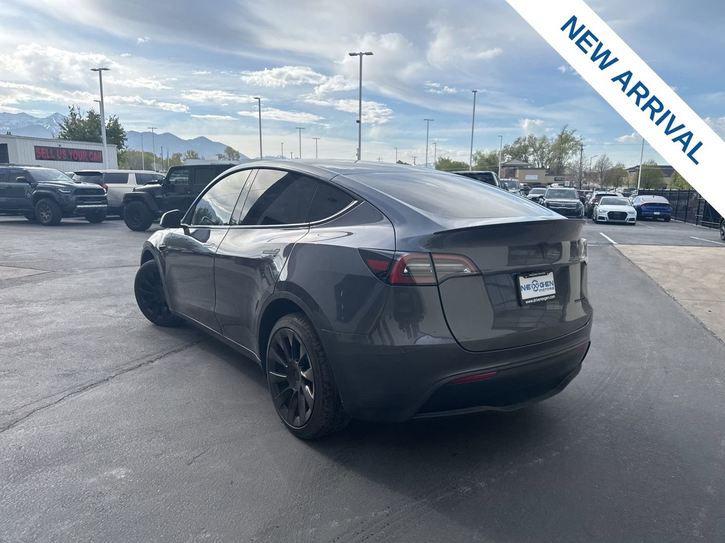 Used 2023 Tesla Model Y Long Range image 5