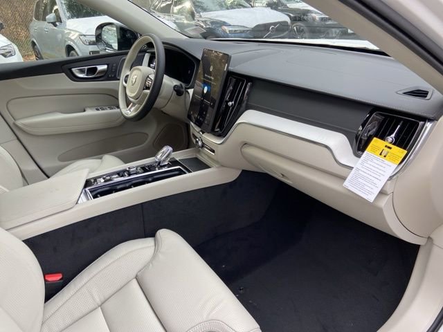 New 2026 Volvo XC60 B5 Ultra w/ Climate Package image 18