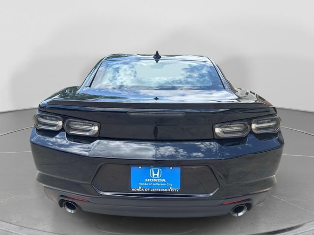 Used 2020 Chevrolet Camaro LT w/ RS Package RWD image 7
