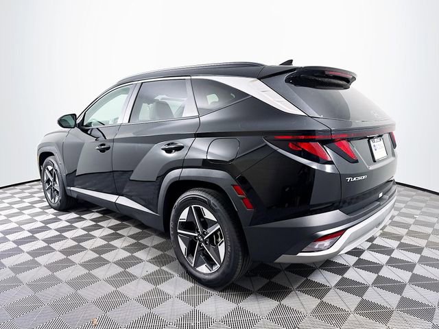 Certified 2025 Hyundai Tucson SEL FWD image 3