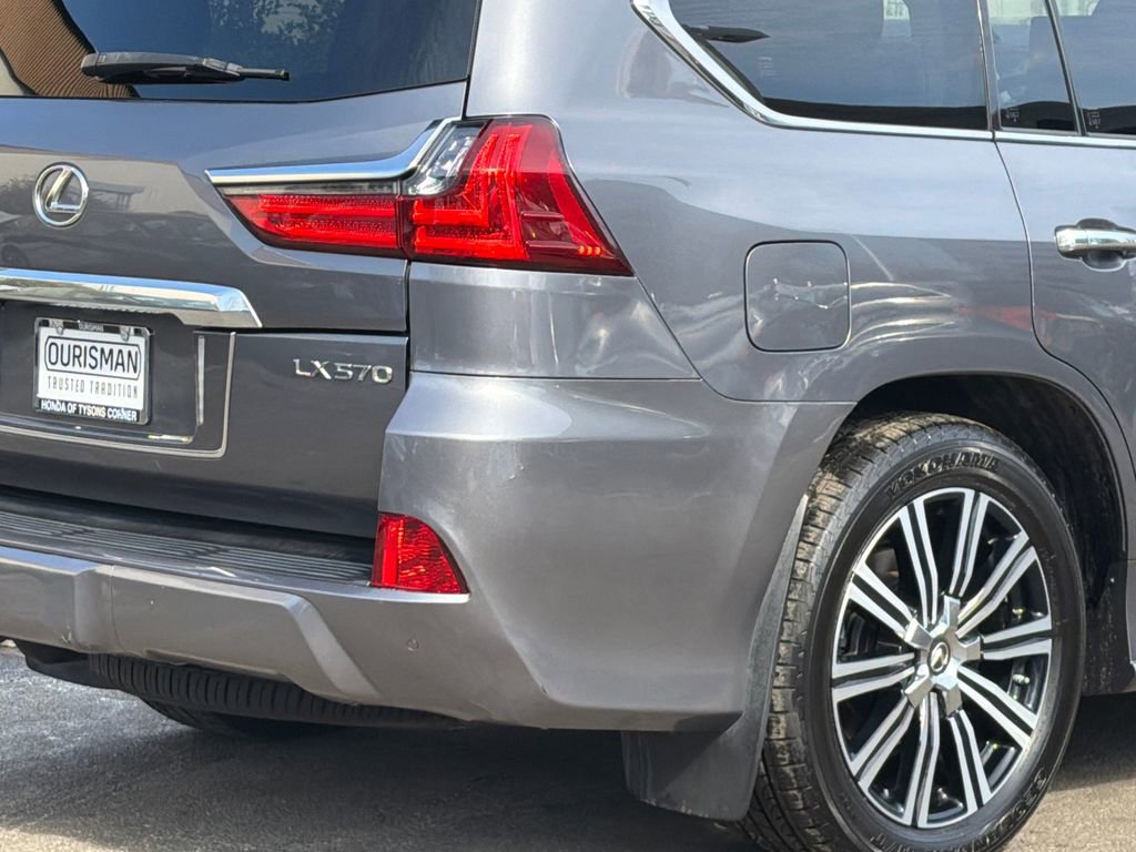 Used 2018 Lexus LX 570 4WD image 8