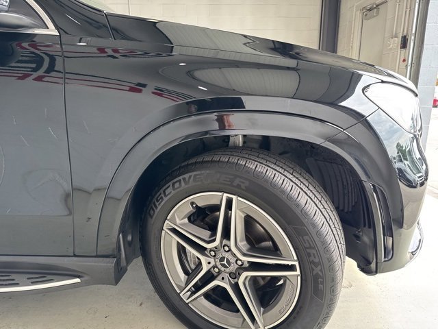 Used 2022 Mercedes-Benz GLE 350 4MATIC w/ AMG Line Exterior image 4
