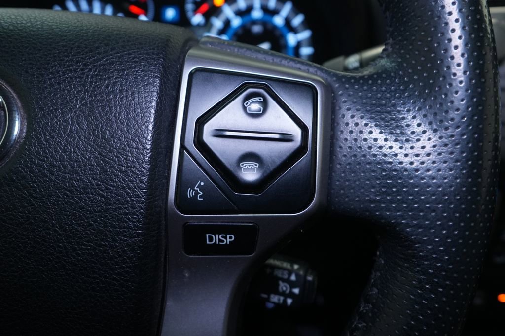 Used 2015 Toyota 4Runner Limited image 40