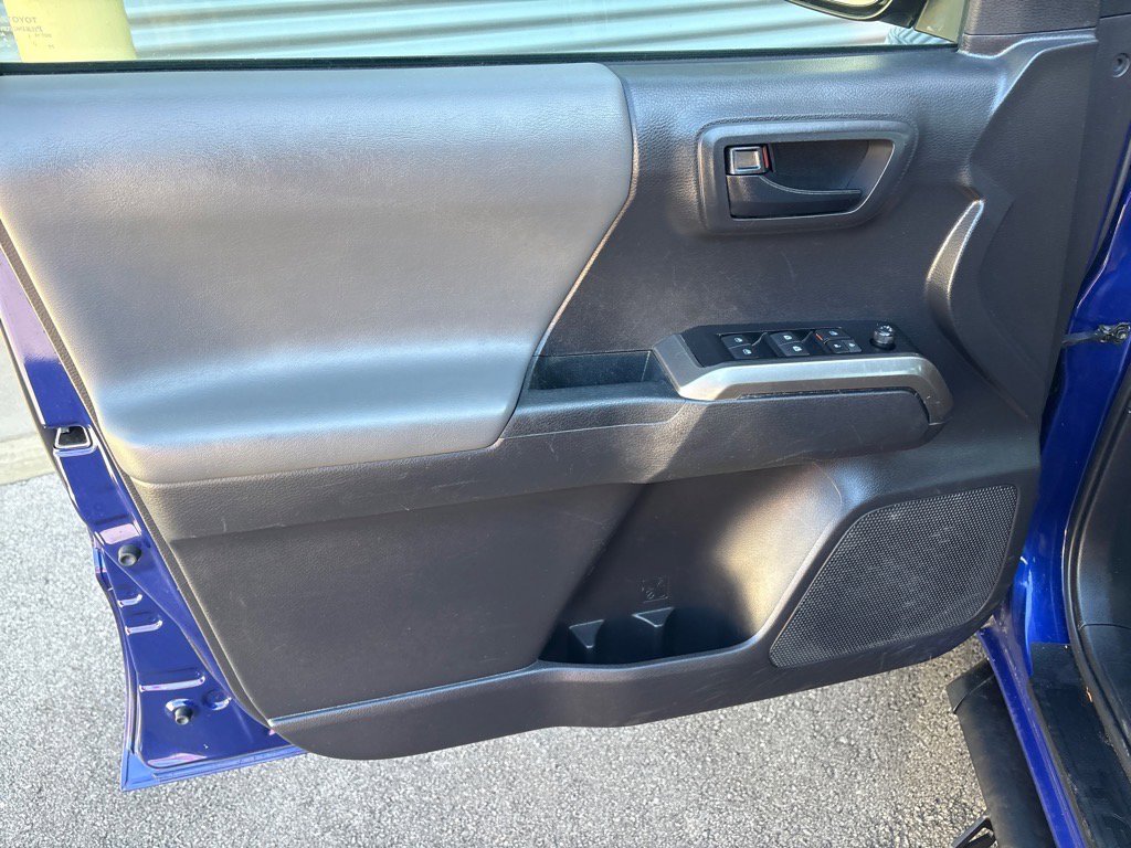 Used 2023 Toyota Tacoma SR5 image 12