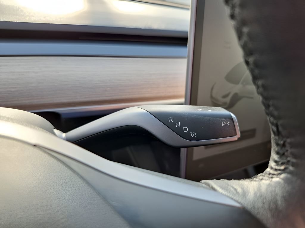 Used 2021 Tesla Model 3 Standard Range Plus image 33