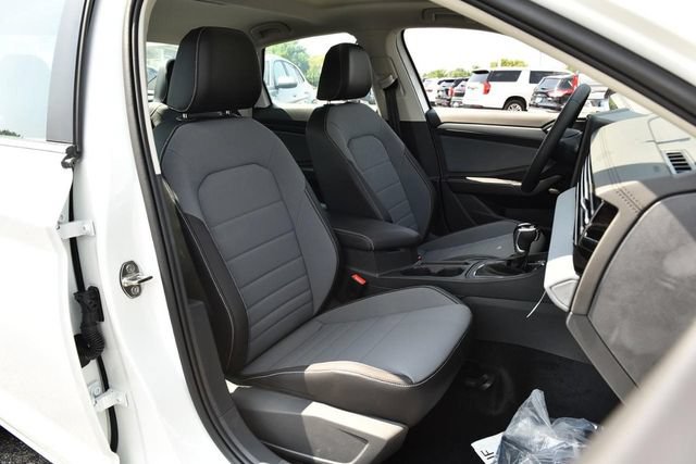 New 2026 Volkswagen Jetta SE FWD image 21
