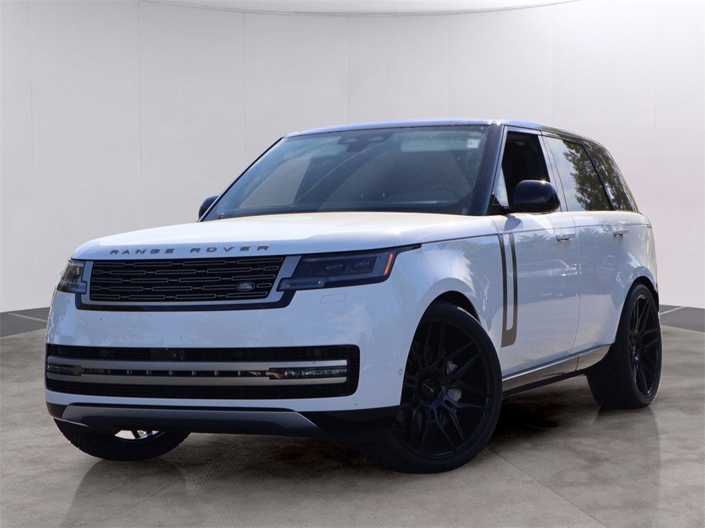 Used 2024 Land Rover Range Rover SE image 1