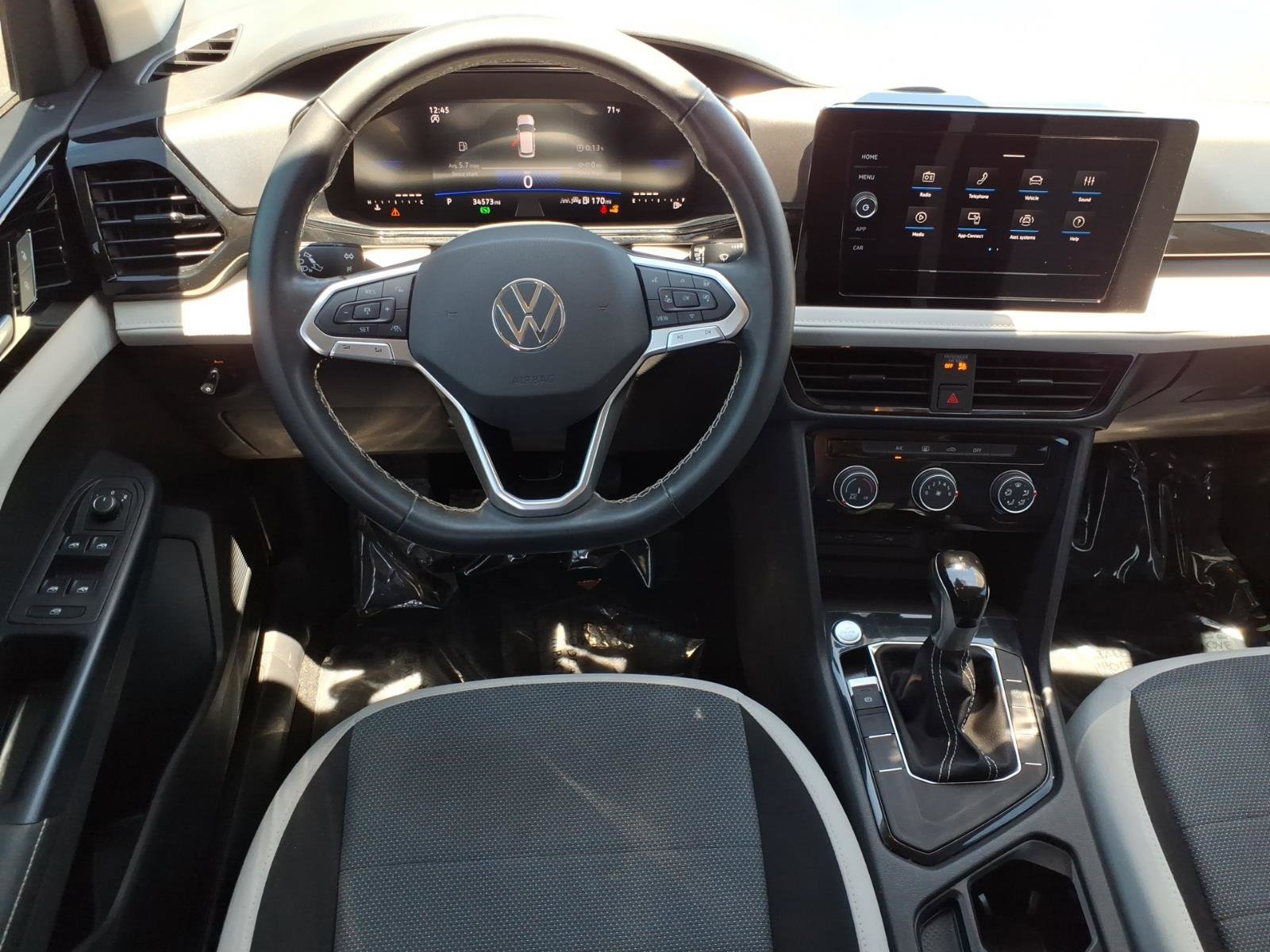 Certified 2025 Volkswagen Taos S FWD image 23