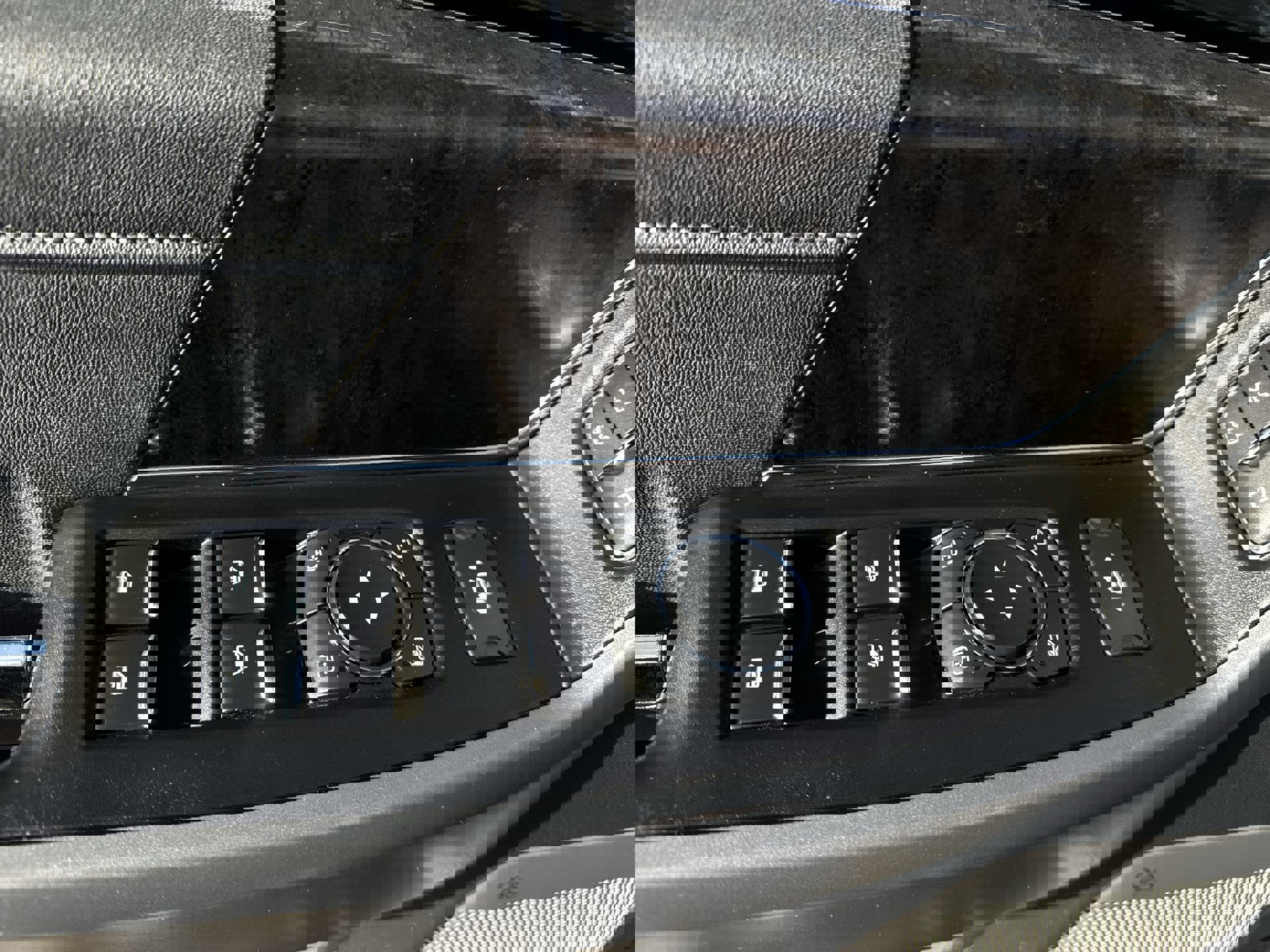 Used 2023 Ford F350 Lariat w/ Lariat Ultimate Package image 23