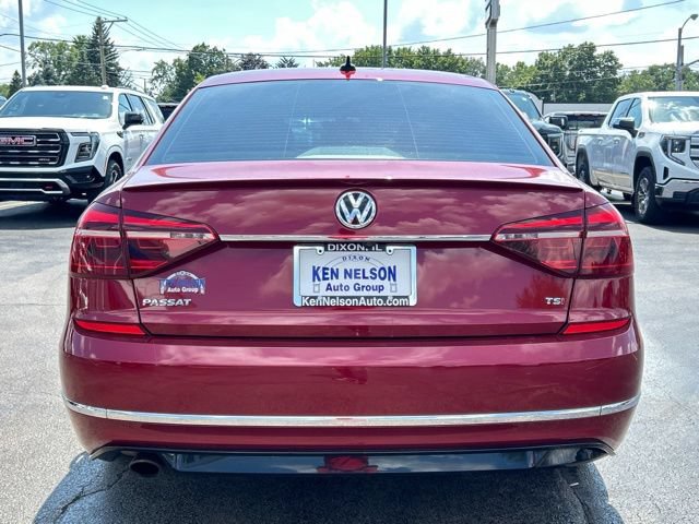 Used 2017 Volkswagen Passat 1.8T R-Line FWD image 8