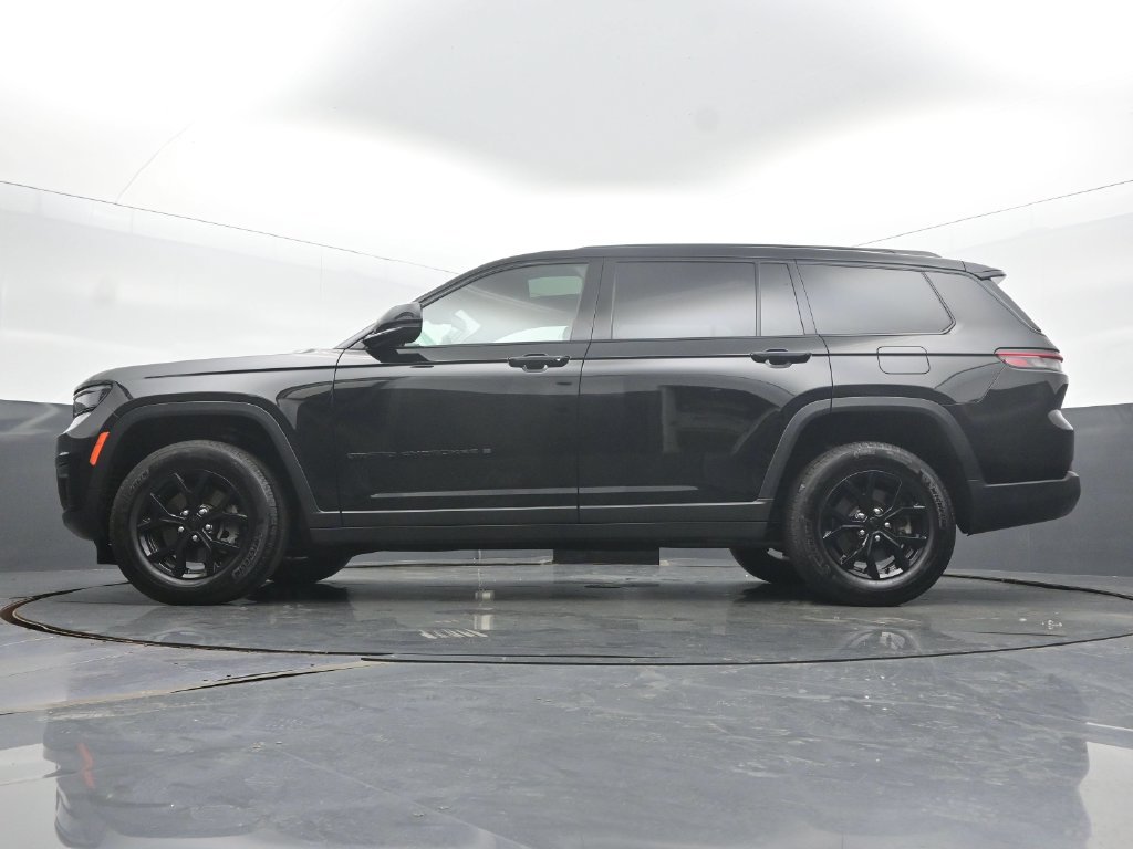 Used 2025 Jeep Grand Cherokee L Altitude AWD/4WD image 56