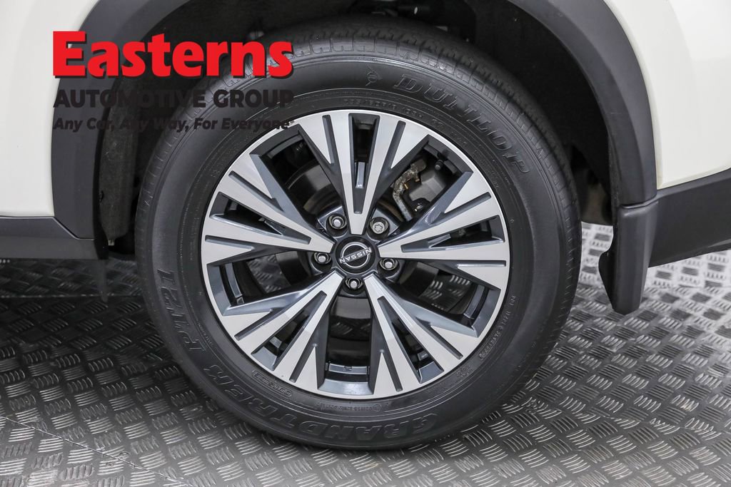 Used 2022 Nissan Rogue SV w/ SV Premium Package image 33