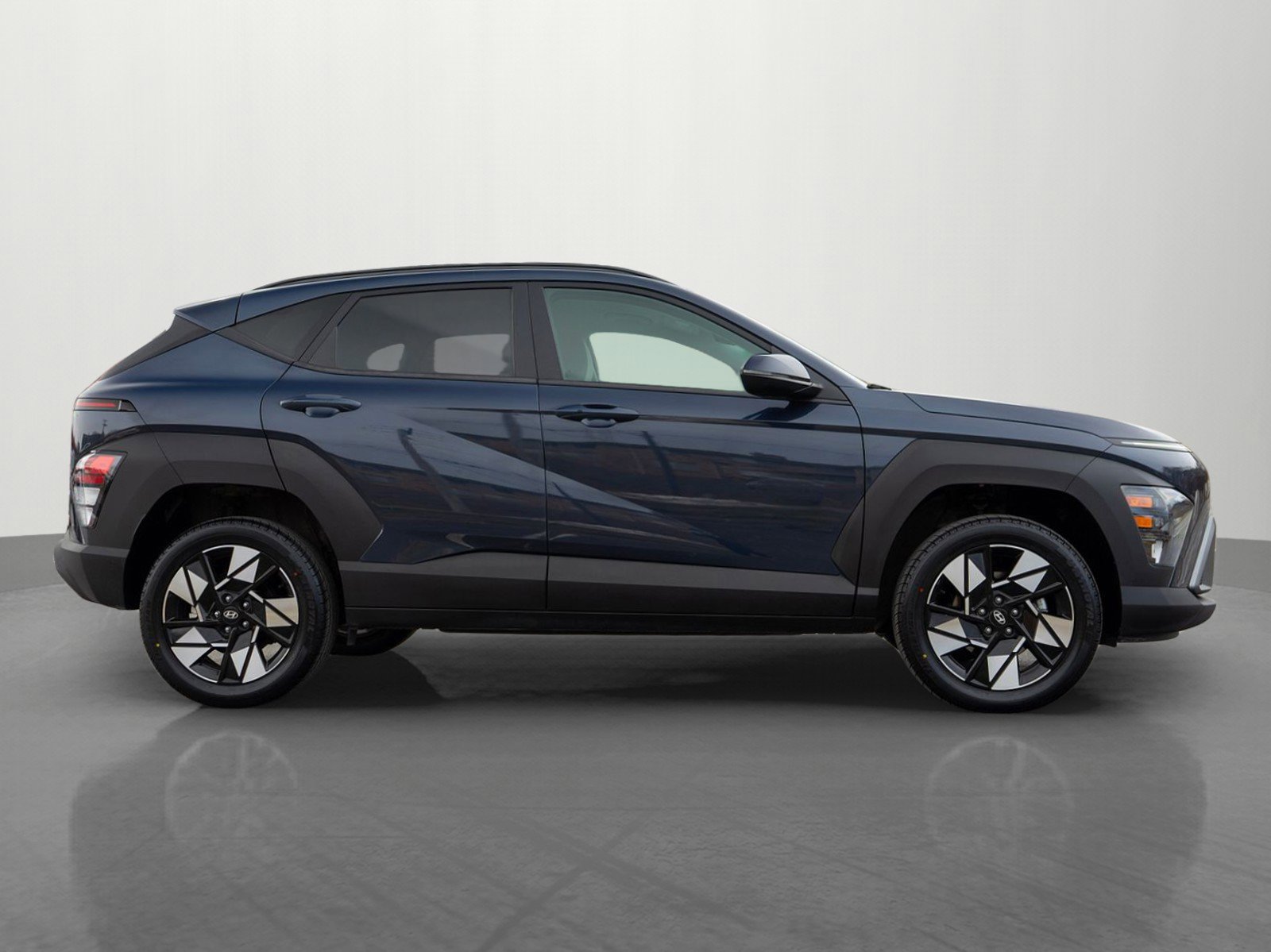 Used 2024 Hyundai Kona SEL AWD/4WD image 8