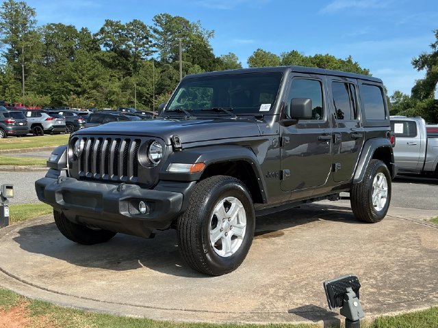 Used 2022 Jeep Wrangler Unlimited Sport AWD/4WD image 3