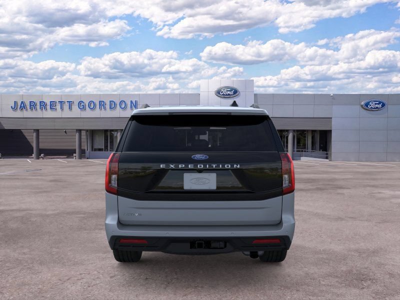 New 2026 Ford Expedition Active RWD image 5