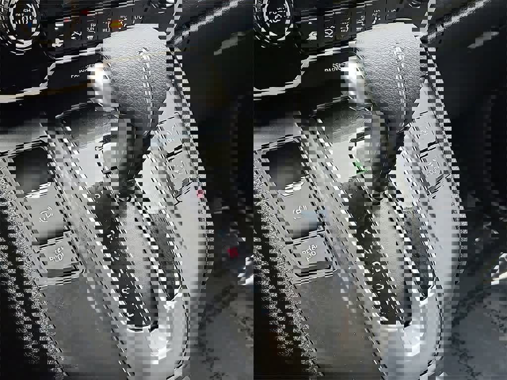 Certified 2020 Honda CR-V LX image 11