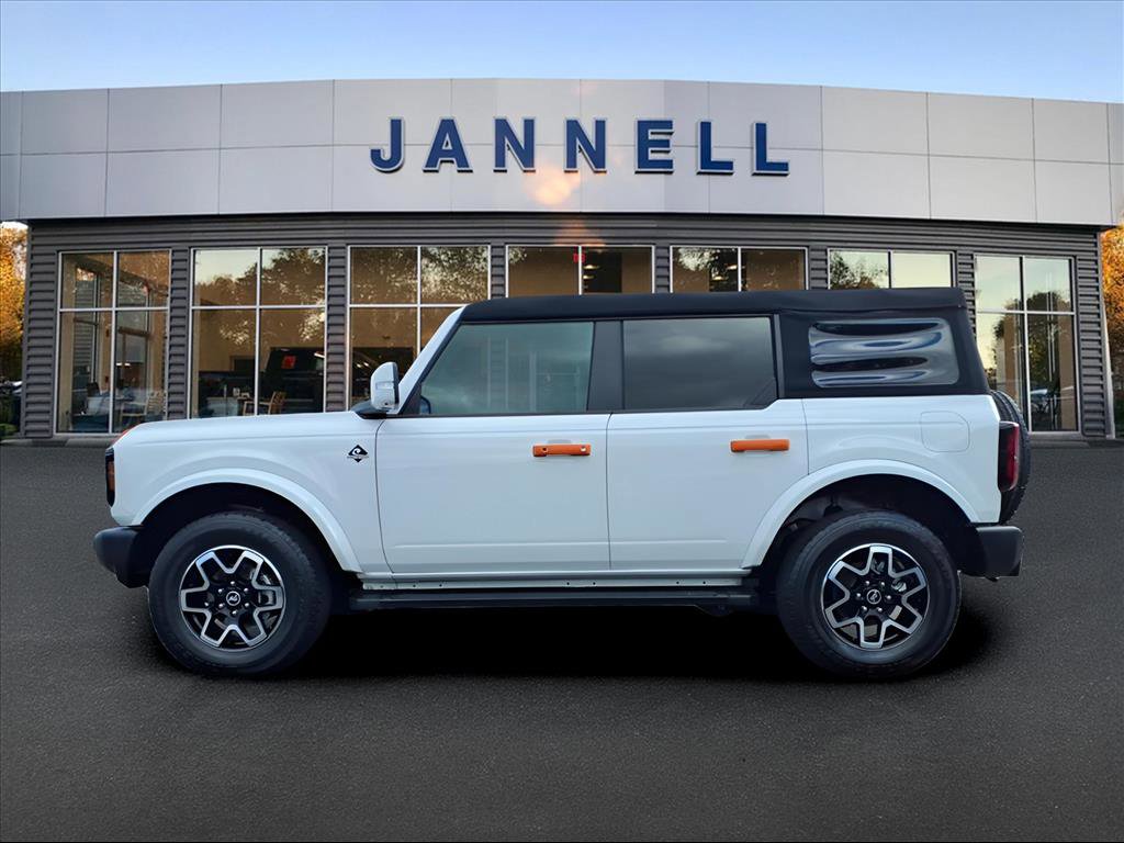 Used 2023 Ford Bronco Outer Banks image 8