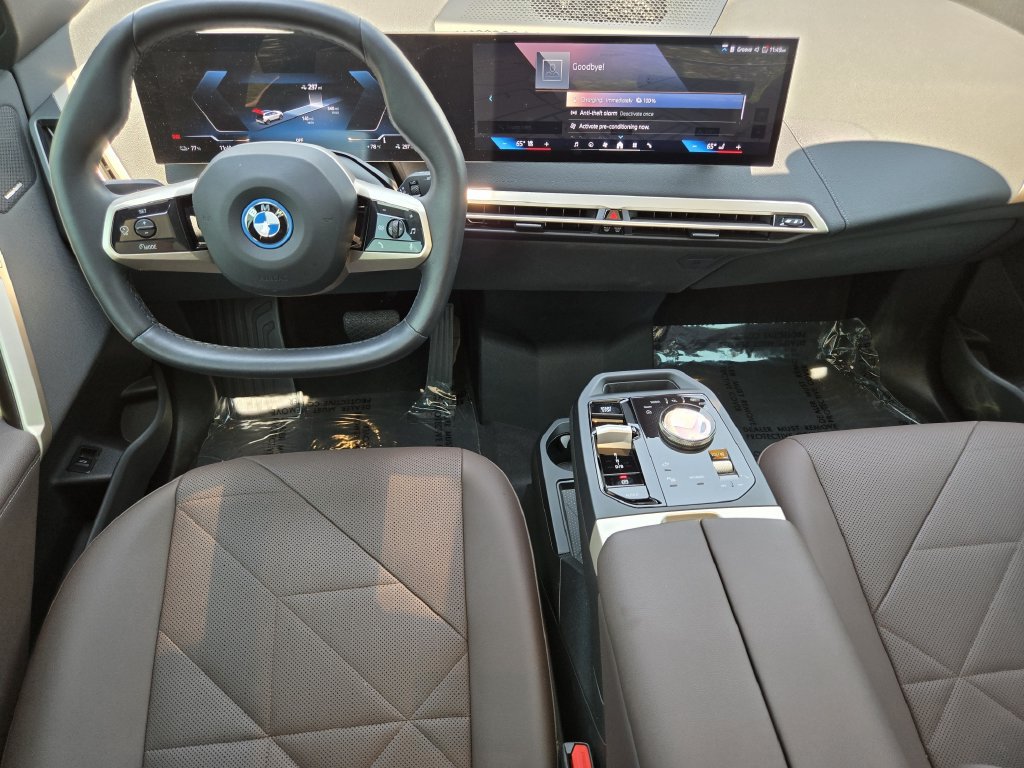 Certified 2024 BMW iX xDrive50 w/ Sport Package AWD/4WD image 29