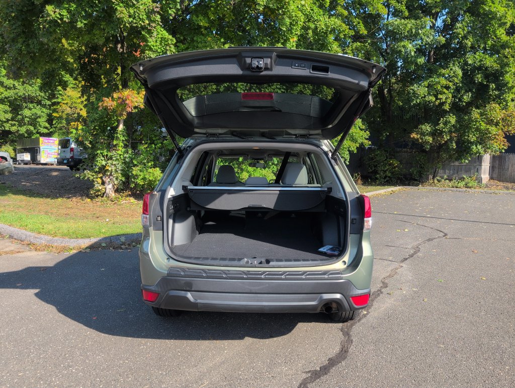 Used 2020 Subaru Forester Premium AWD/4WD image 33