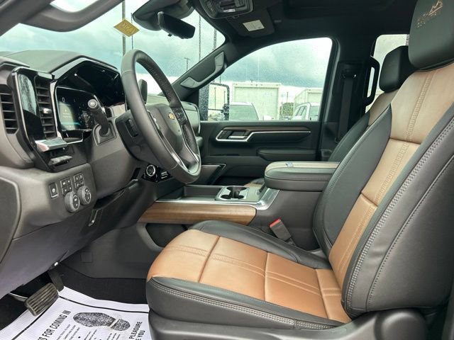 New 2026 Chevrolet Silverado 3500 High Country w/ Technology Package AWD/4WD image 16