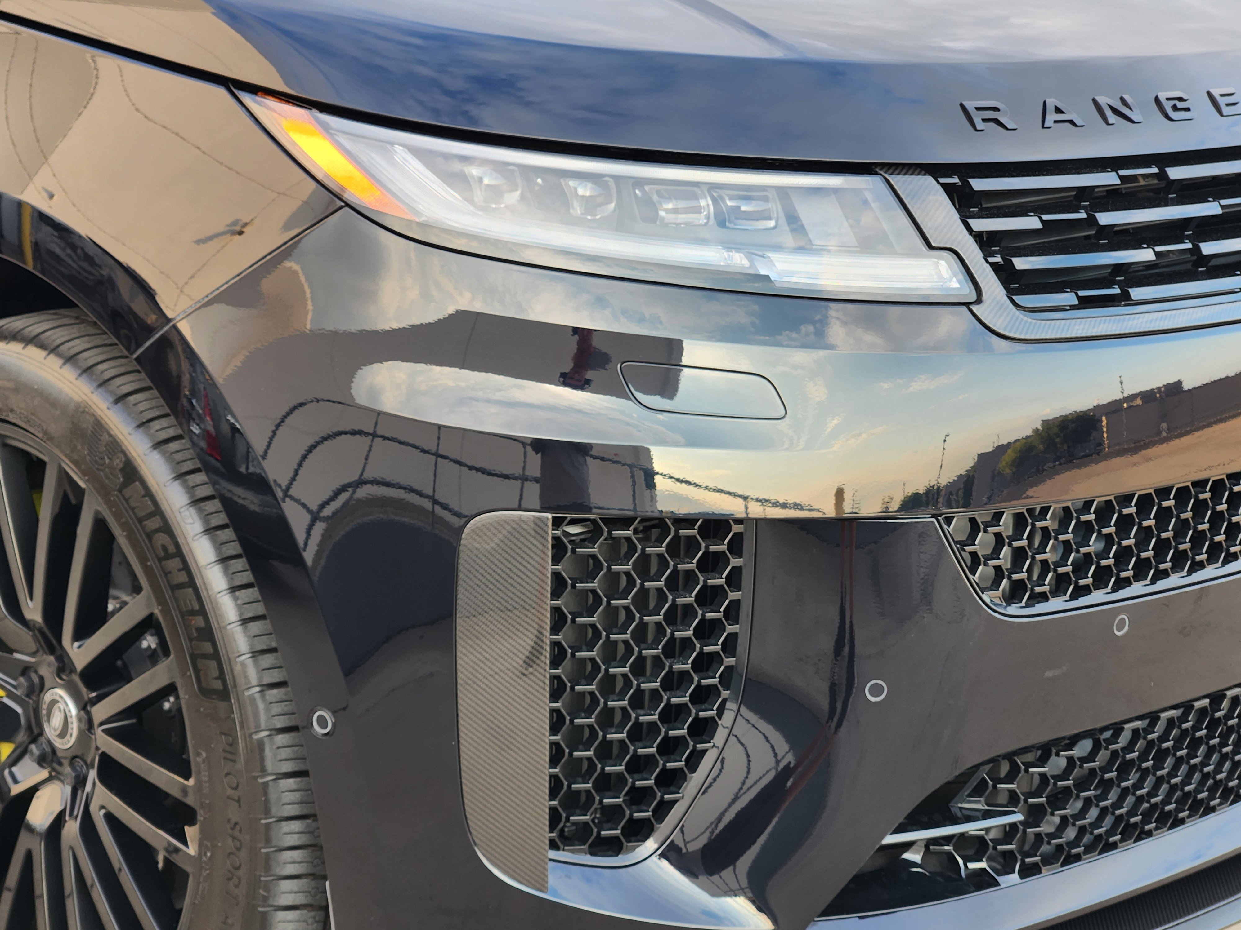 New 2025 Land Rover Range Rover Sport SV Edition Two image 8