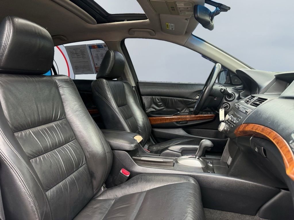Used 2011 Honda Accord EX-L image 19