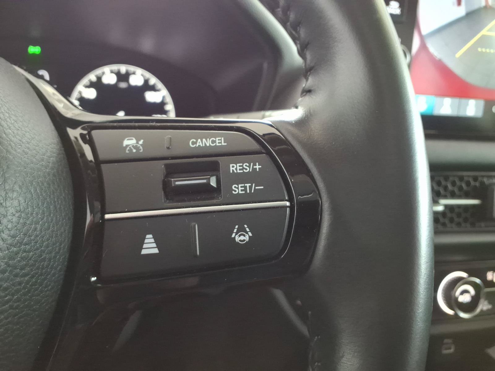 Certified 2023 Honda HR-V EX-L image 32