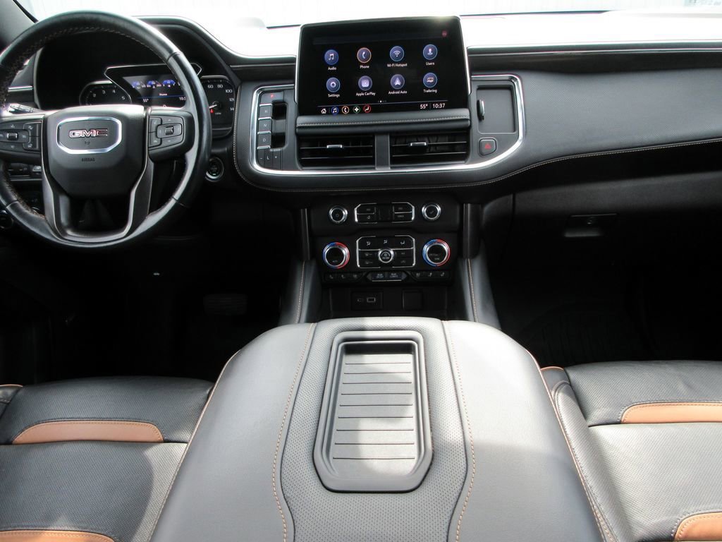 Used 2021 GMC Yukon XL AT4 w/ Technology Package AWD/4WD image 17