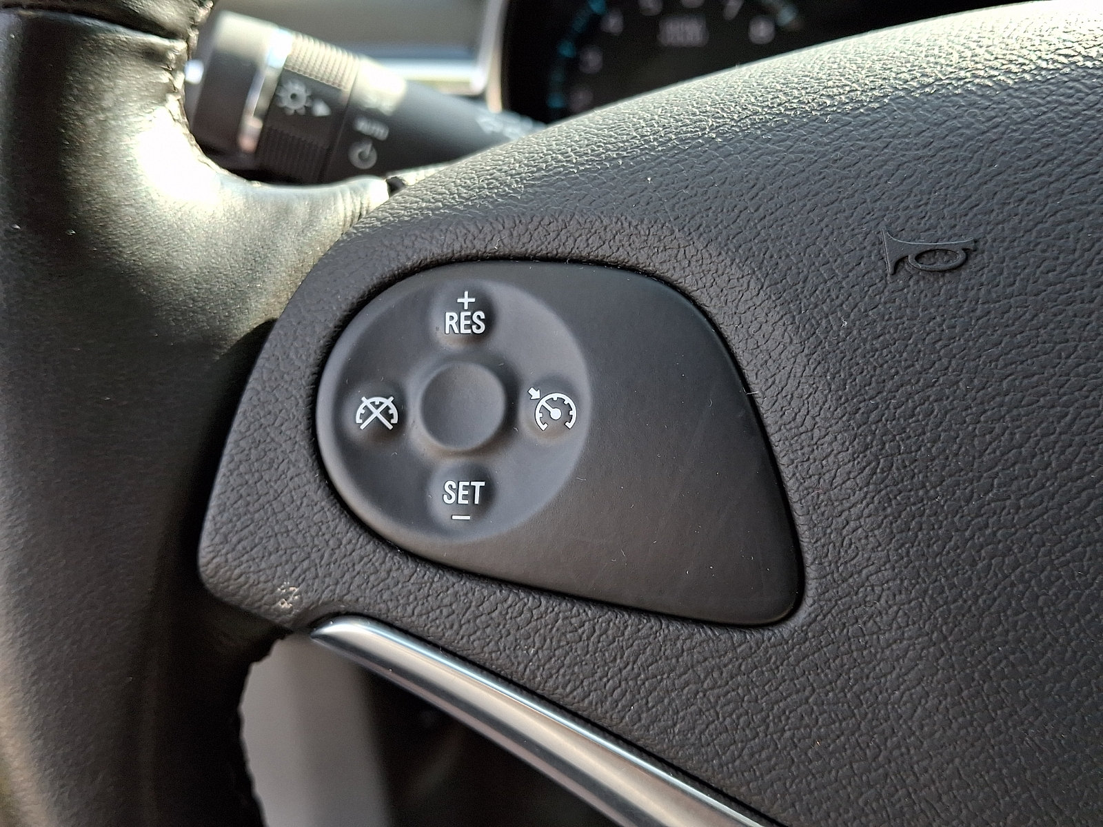 Used 2018 Chevrolet Impala Premier FWD image 22