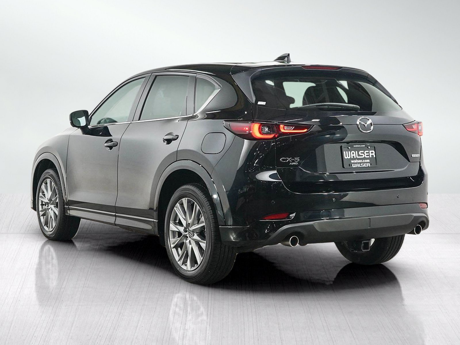 Used 2025 MAZDA CX-5 AWD 2.5 S w/ Premium Plus Pkg image 3