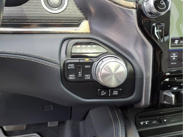 Used 2019 RAM 1500 Limited AWD/4WD image 28