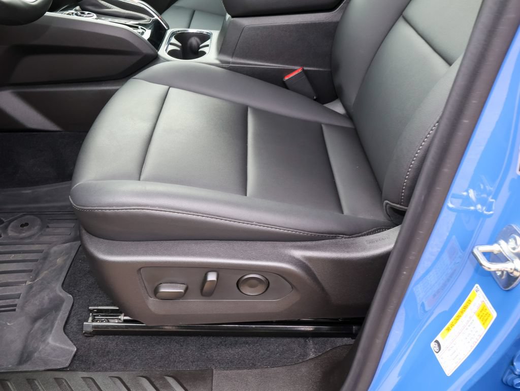 Used 2025 GMC Canyon Elevation w/ Convenience Package AWD/4WD image 9