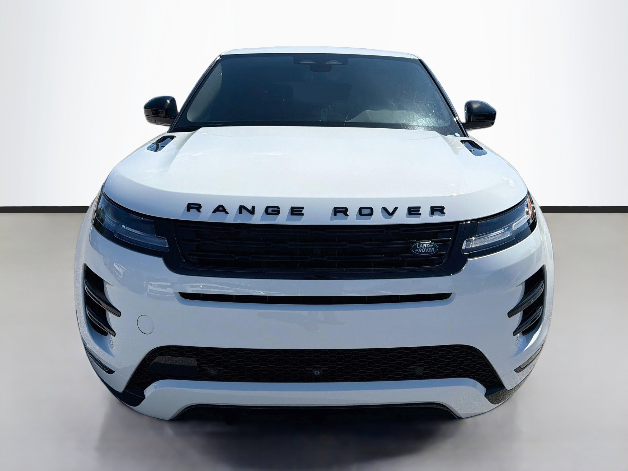 Used 2026 Land Rover Range Rover Evoque Dynamic SE AWD/4WD image 8